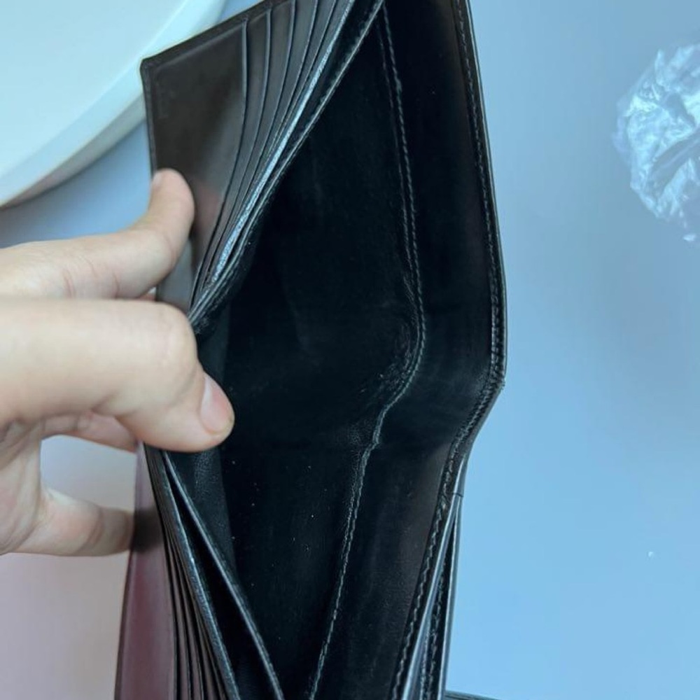 Authentic Gucci wallet - Picture 8 of 10